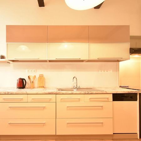 Karlsbad Promenade Apartment Luaran gambar